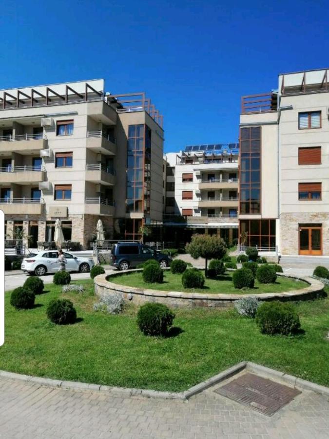 Apartamento Mona Relax Vrnjačka Banja Exterior foto